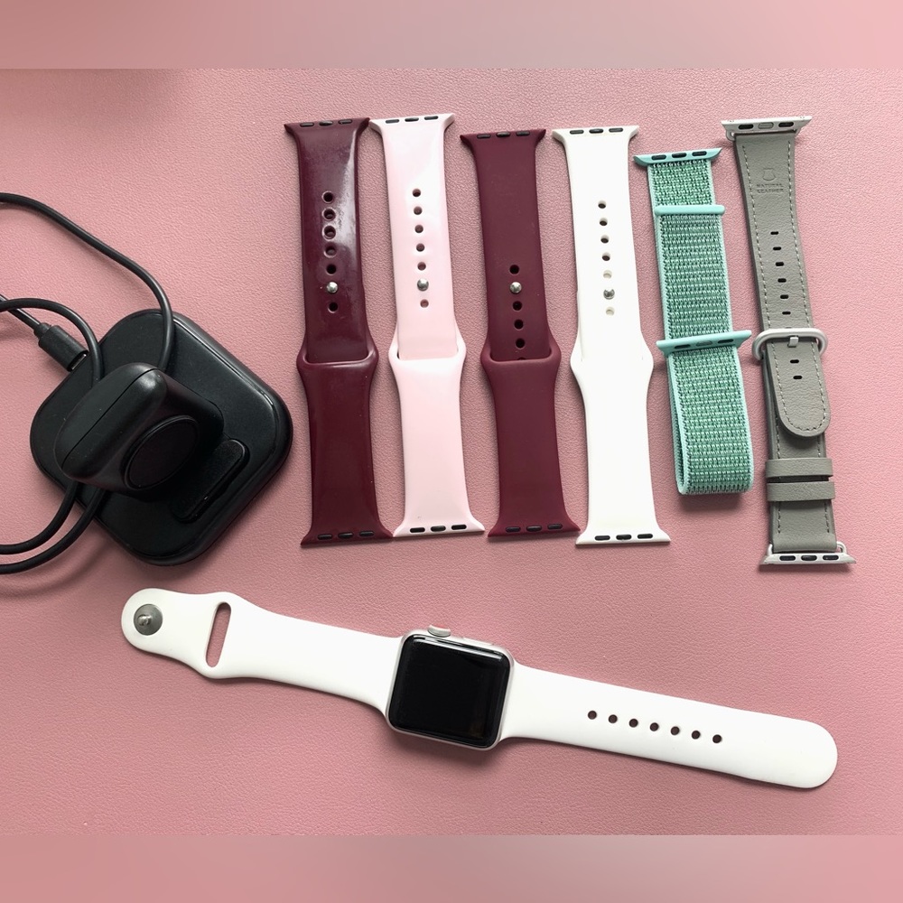 Apple Watch Series 3 w/ Accessories